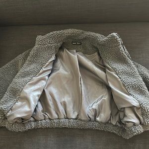 SHEIN. MEDIUM. GREY.